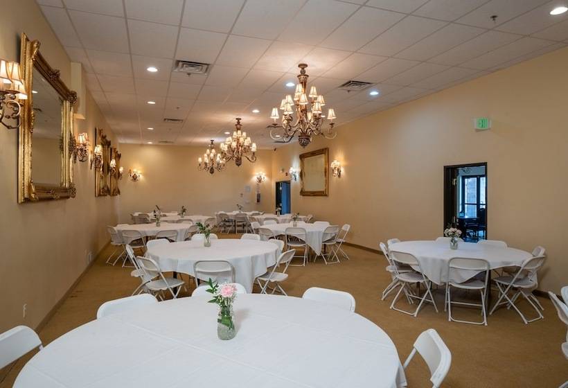 בית מלון כפרי Silverland Inn