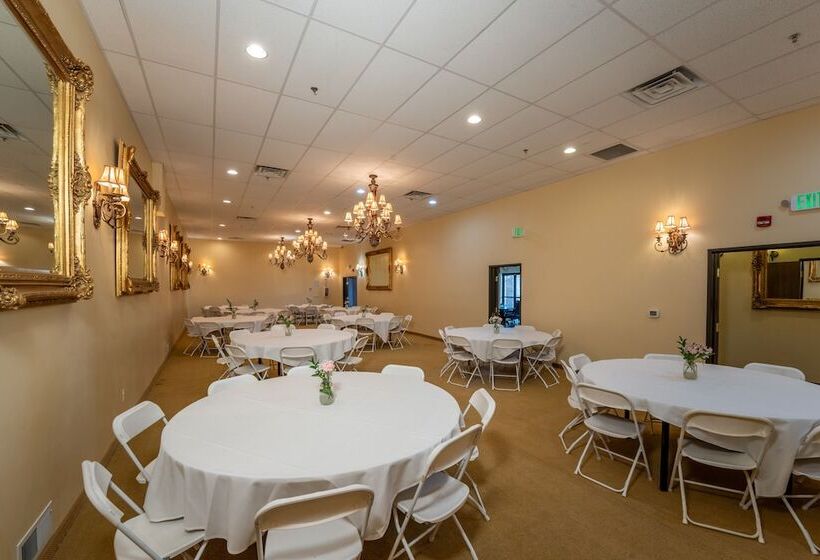 בית מלון כפרי Silverland Inn