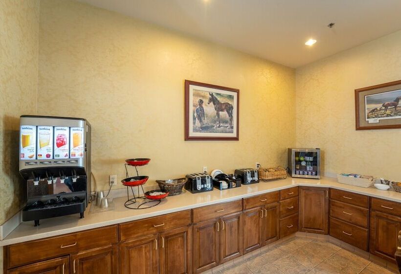 בית מלון כפרי Silverland Inn