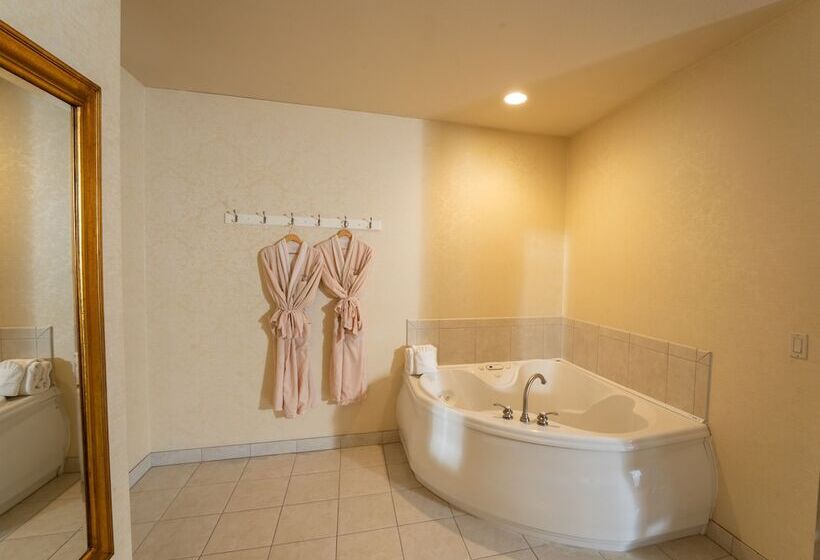 فندق Silverland Inn