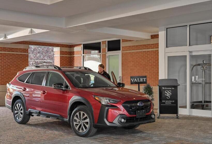 فندق Six South St.