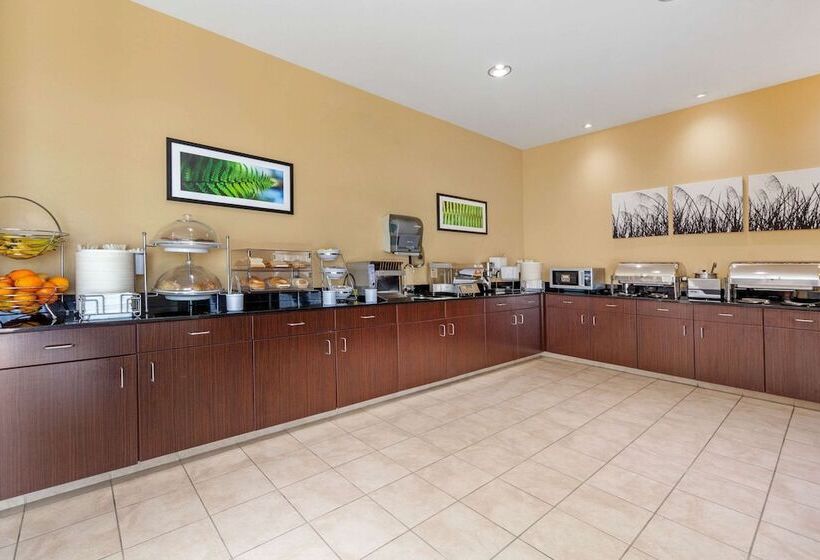 Отель Sleep Inn & Suites Bismarck I94