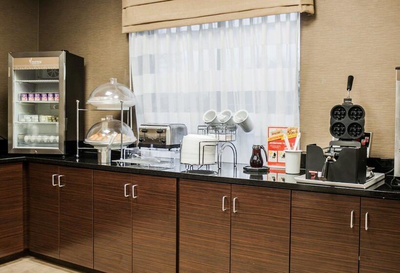 호텔 Sleep Inn & Suites Fort Campbell