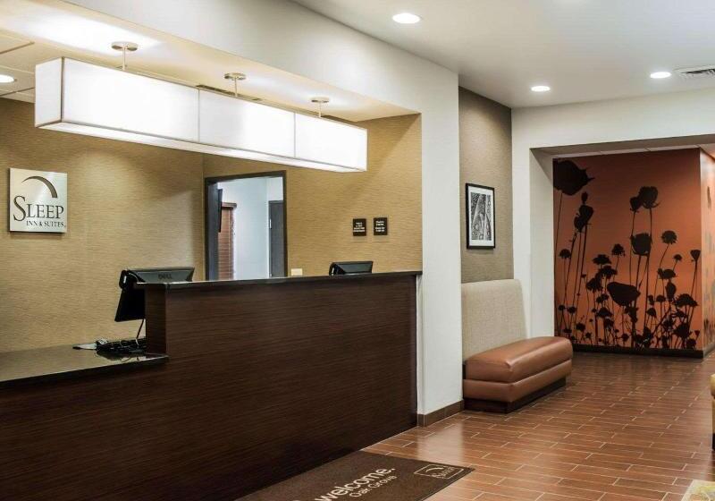 호텔 Sleep Inn & Suites Fort Campbell