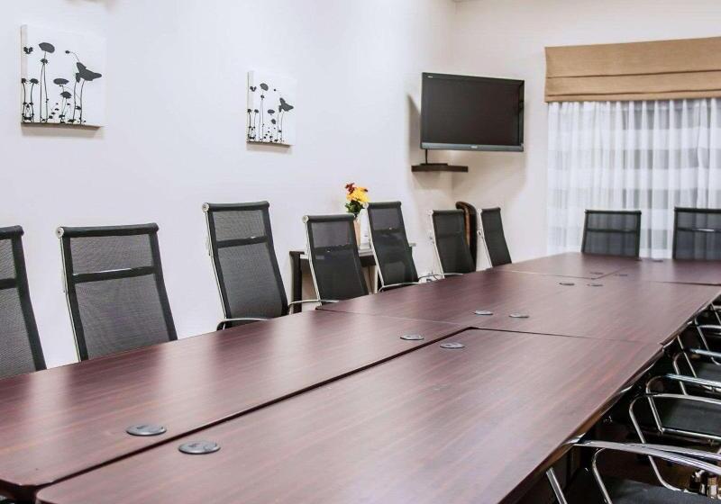 호텔 Sleep Inn & Suites Fort Campbell