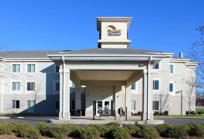 فندق Sleep Inn & Suites Near Liberty Place I65