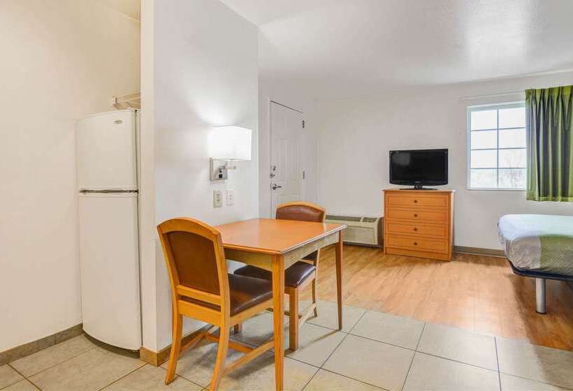 בית מלון כפרי Studio 6 Opelika, Al   Auburn Al