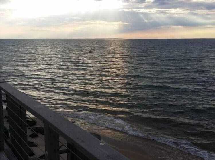 فندق Sun N Sound