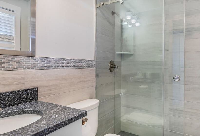 فندق Sun N Sound