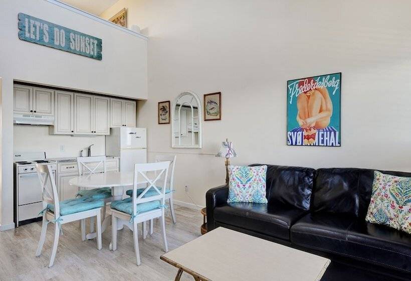 فندق Sun N Sound