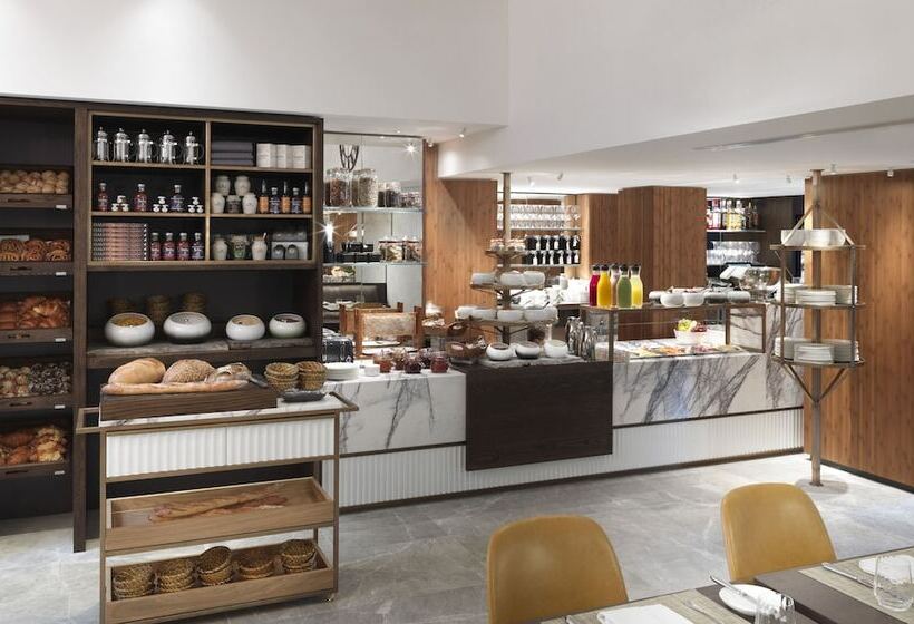 The Athenaeum Hotel & Residences