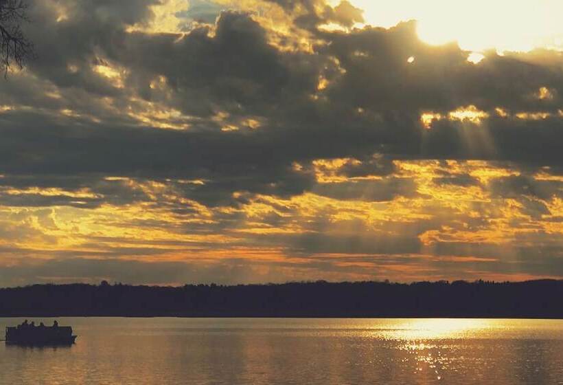 호텔 The French Country Inn