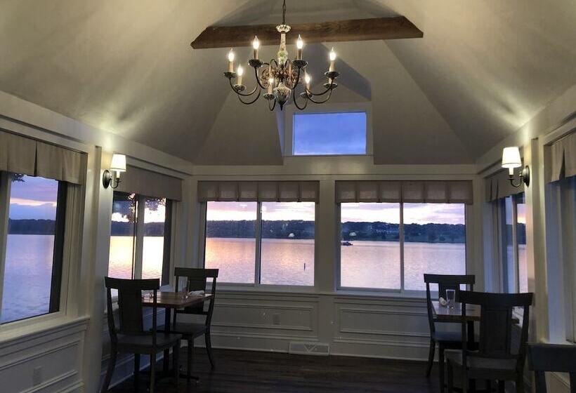 호텔 The French Country Inn