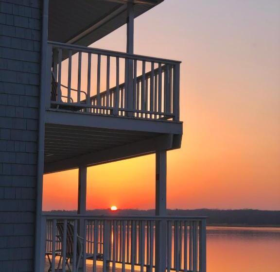 호텔 The French Country Inn