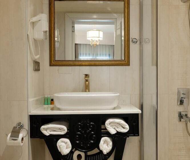 호텔 The Pera Hill