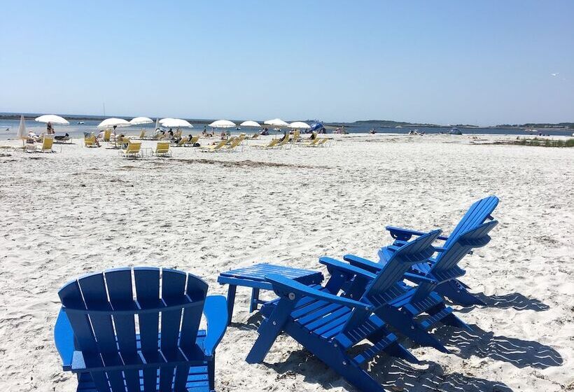 فندق The Tides Beach Club