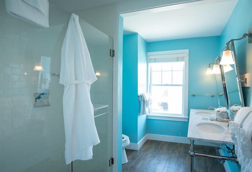 فندق The Tides Beach Club