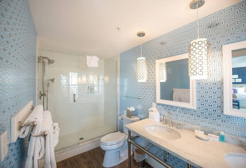 فندق The Tides Beach Club