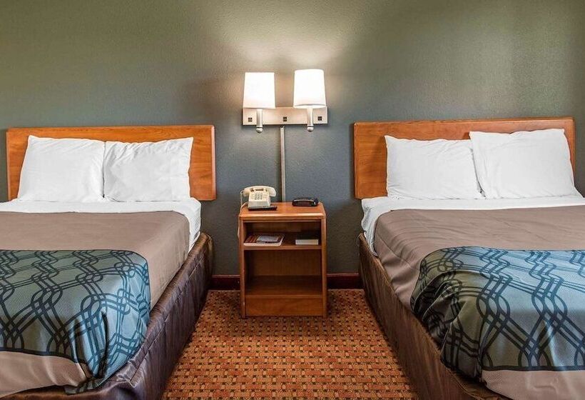 فندق Travelers Lodge & Suites