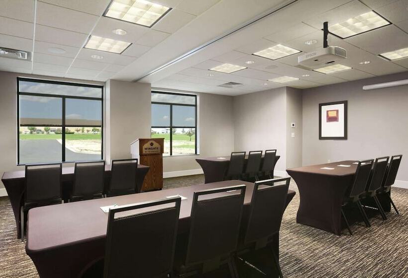 호텔 Wingate By Wyndham Bismarck