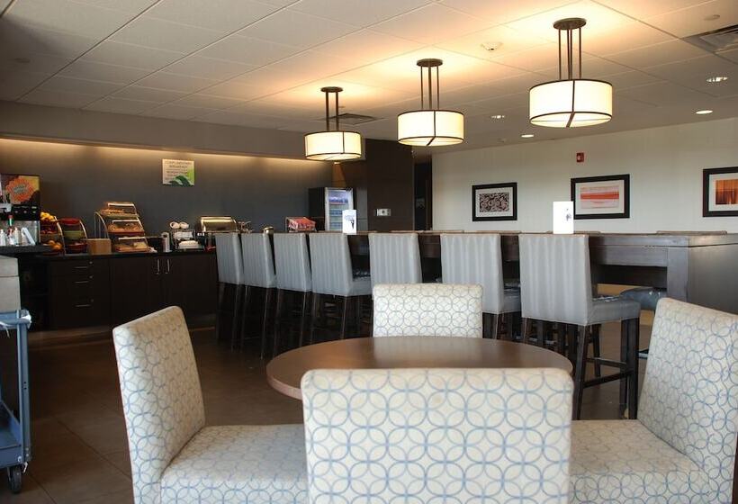 호텔 Wingate By Wyndham Bismarck