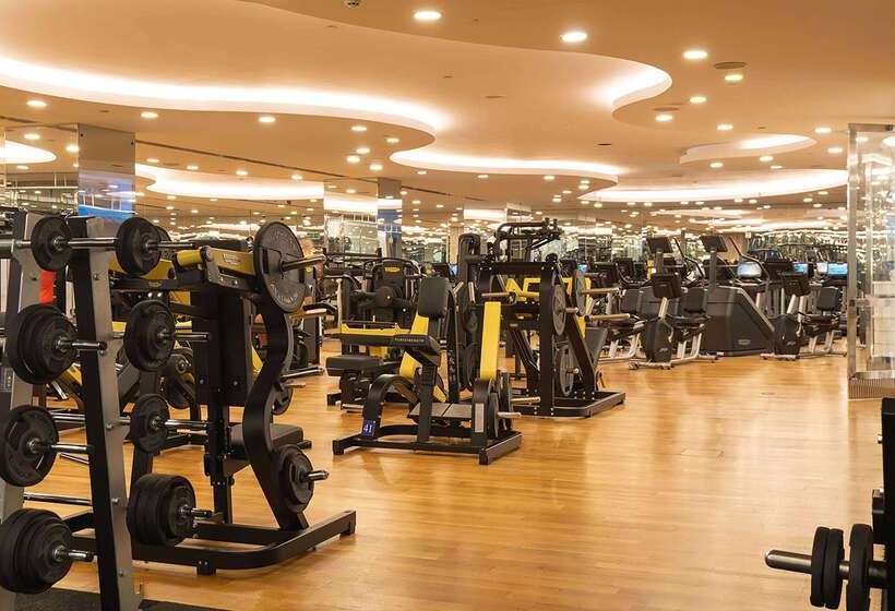 ホテル Wyndham Grand Istanbul Kalamış Marina