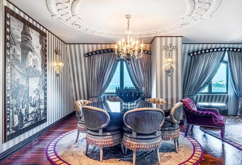 ホテル Wyndham Grand Istanbul Kalamış Marina