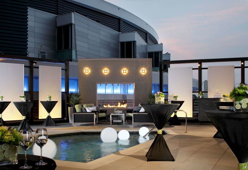 Hyatt House Charlotte Center City