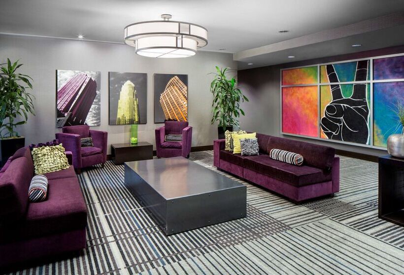 Hyatt House Charlotte Center City