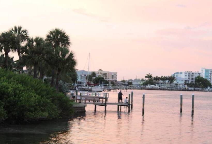 Lorelei Resort Motel