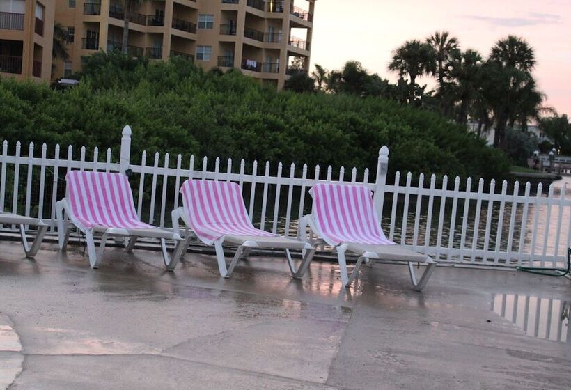 Lorelei Resort Motel