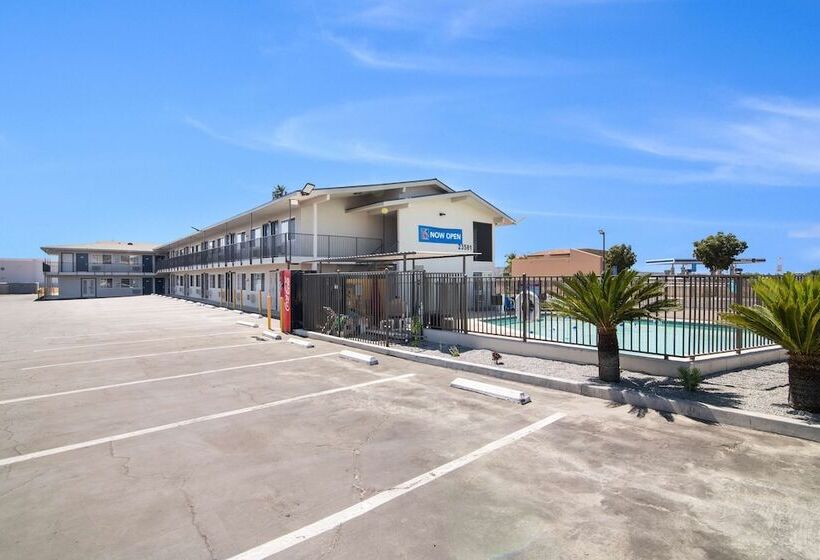 Motel 6moreno Valley, Ca  Perris