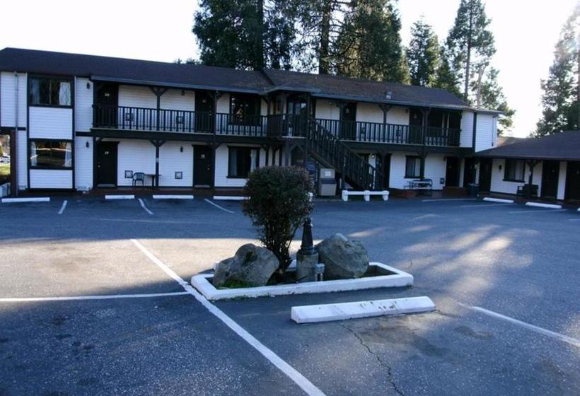 Мотель Coach N Four