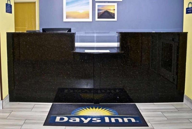 فندق على الطريق Days Inn & Suites By Wyndham Augusta Near Fort Eisenhower