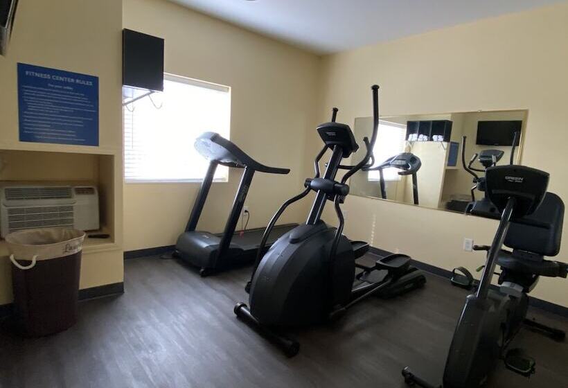فندق على الطريق Days Inn & Suites By Wyndham Augusta Near Fort Eisenhower