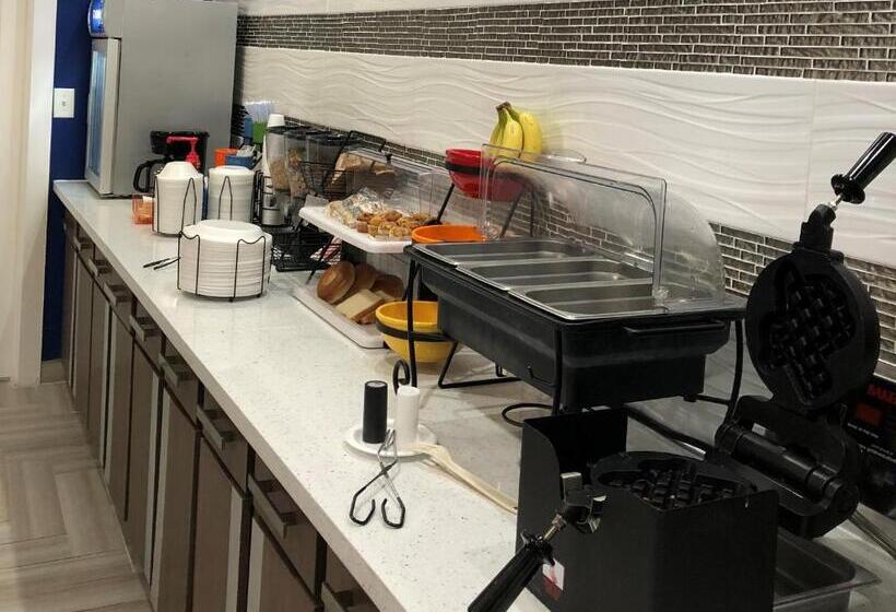 汽车旅馆  Executive Inn & Suites Joaquin