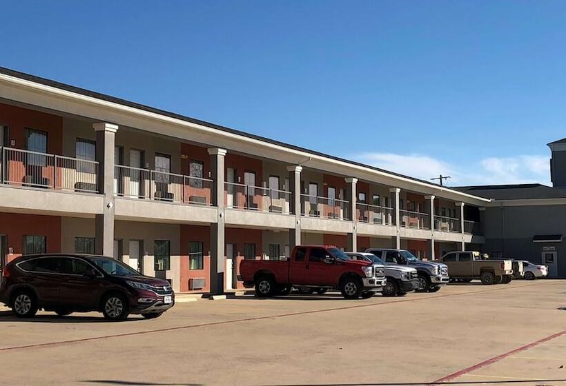 فندق على الطريق Executive Inn & Suites Joaquin