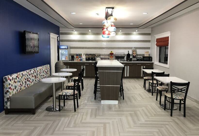 فندق على الطريق Executive Inn & Suites Joaquin