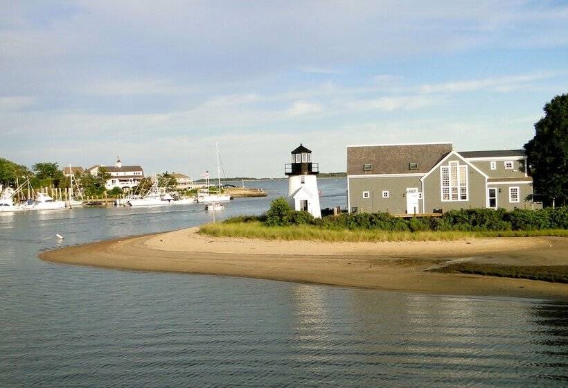 모텔 Ocean Street Inn On Hyannis Harbor