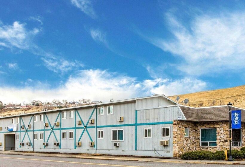 فندق على الطريق Rodeway Inn