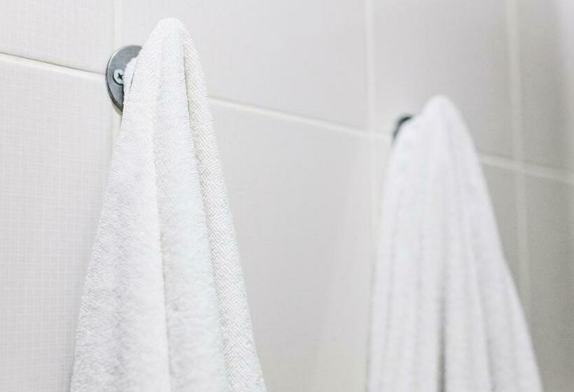 מוטל Royal Inn Linden