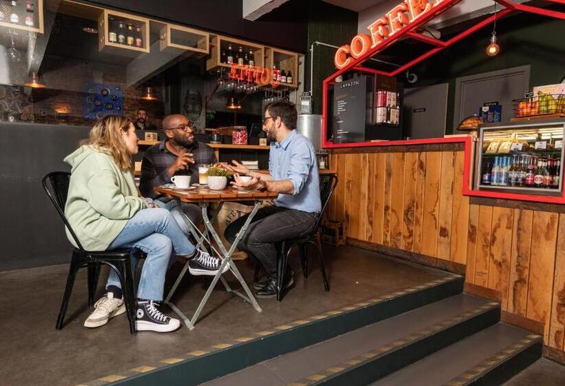 레지던스 Meininger Hotels Bruxelles City Center