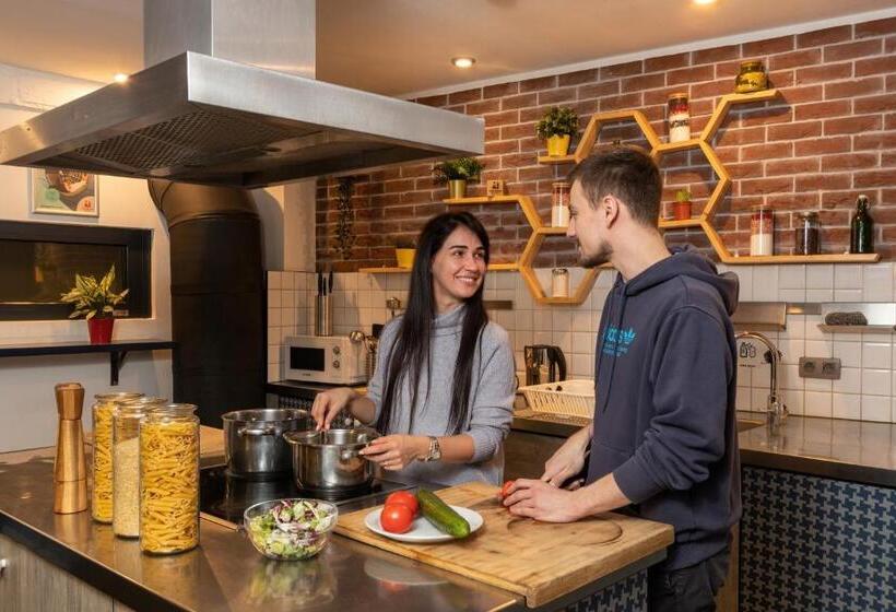 레지던스 Meininger Hotels Bruxelles City Center