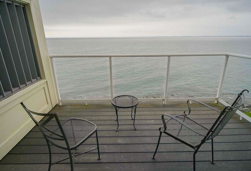 استراحتگاه Beacon Pointe On Lake Superior