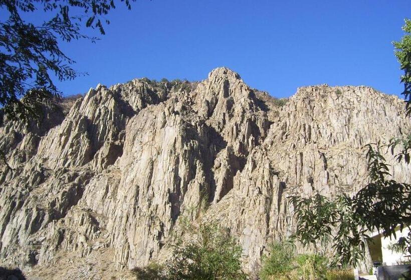 אתר נופש Meadowcliff Lodge Coleville