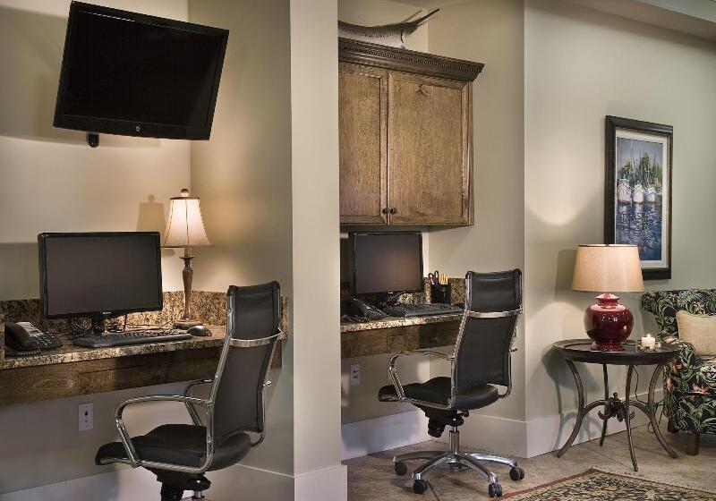 Курорт The Inlet Sports Lodge