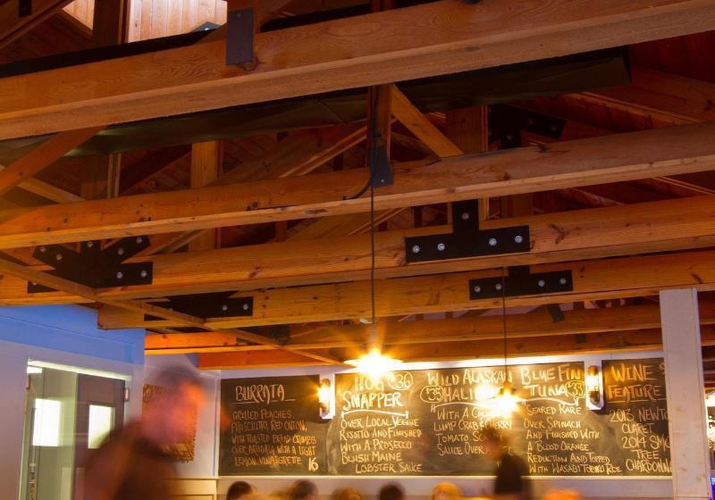 Курорт The Inlet Sports Lodge