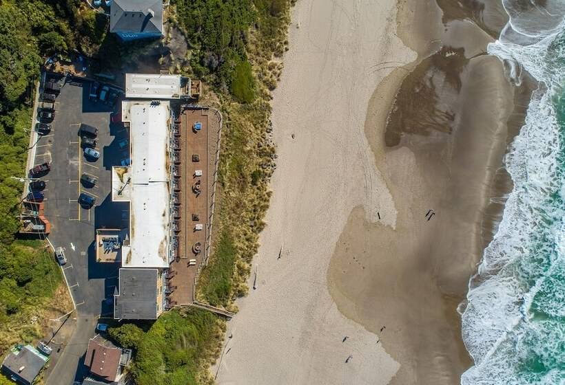 Sailor Jack Oceanfront Motel