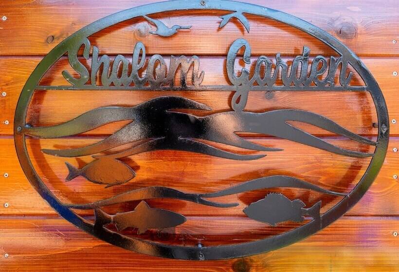 Sailor Jack Oceanfront Motel