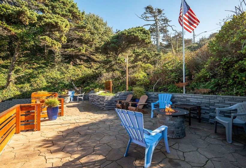 Sailor Jack Oceanfront Motel